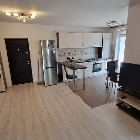 Sofia Apartments Floresti  Luaran gambar