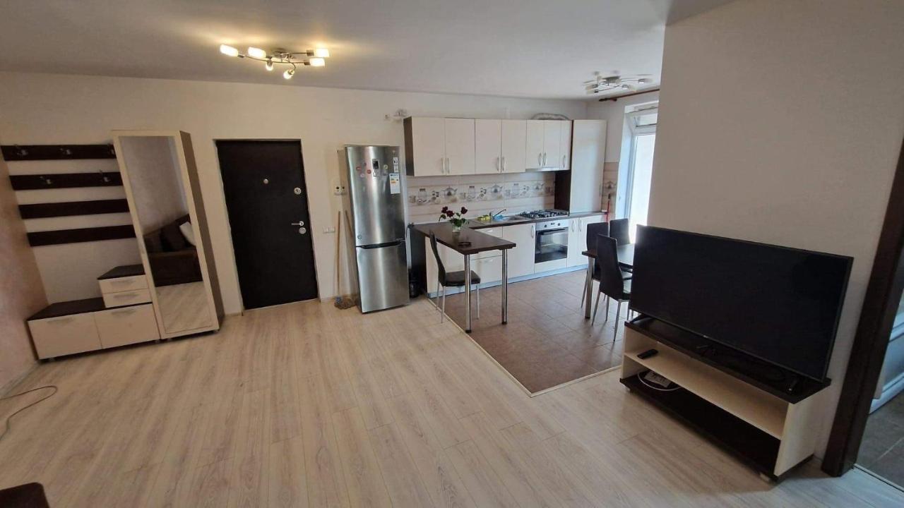 Sofia Apartments Floresti  Luaran gambar