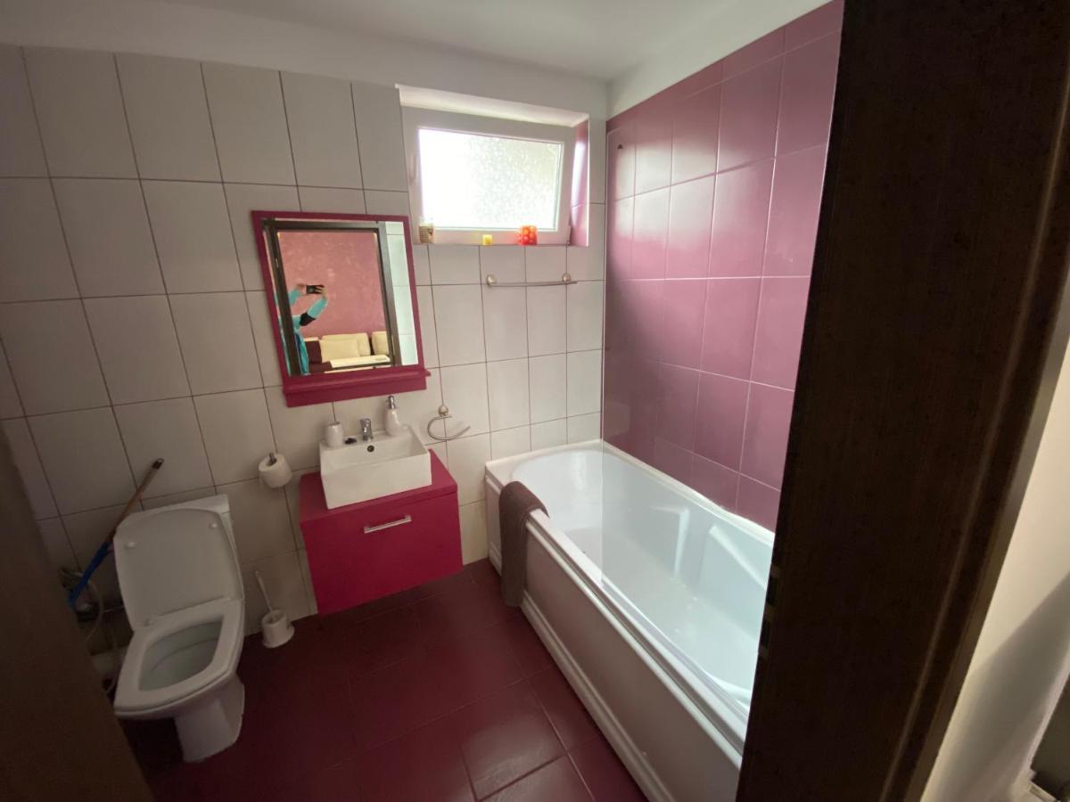 Sofia Apartments Floresti  Luaran gambar